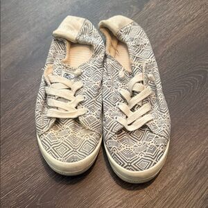 $ Clearance Sale $ Roxy BaysHore Geometric Patterned  shoes